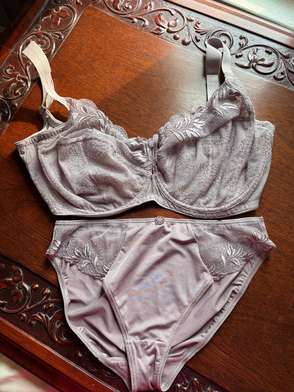 34GG - taupe bra with L panties by Marks and Spencers